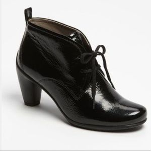 ECCO Sculptured 65 Lace-Up Bootie